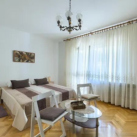 Dusanka Apartment *